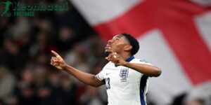 Myles Lewis-Skelly: Từ Arsenal đến Đội tuyển Anh – Cột mốc lịch sử tại Wembley 10 Lewis-Skelly còn cho thấy sự tự tin khi tham gia tấn công