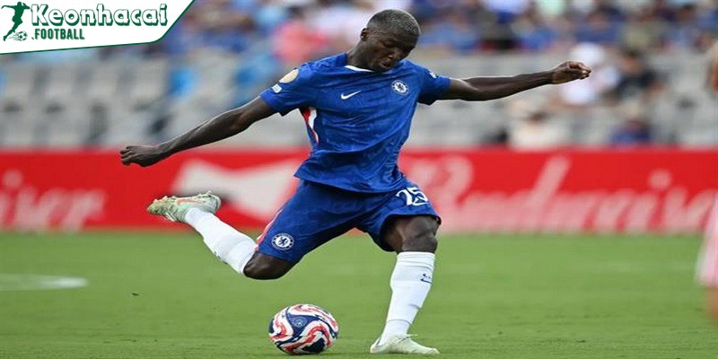 Nwaneri viên ngọc quý trong tay Mikel Arteta