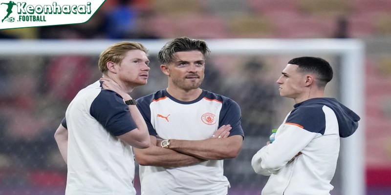 Napoli gặp khó vì thiếu vắng trụ cột và áp lực thể lực