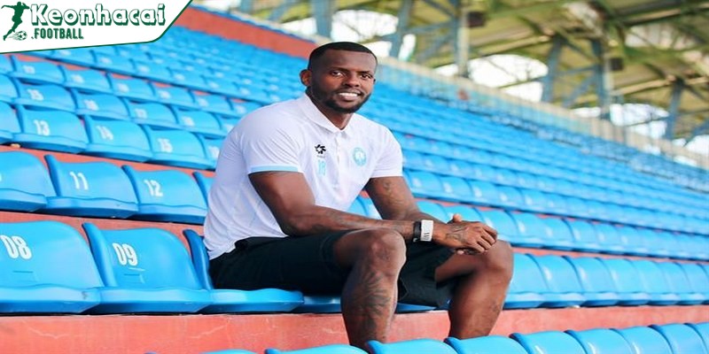 Nam Định gia cố hàng thủ bằng bản hợp đồng chất lượng từ Brazil