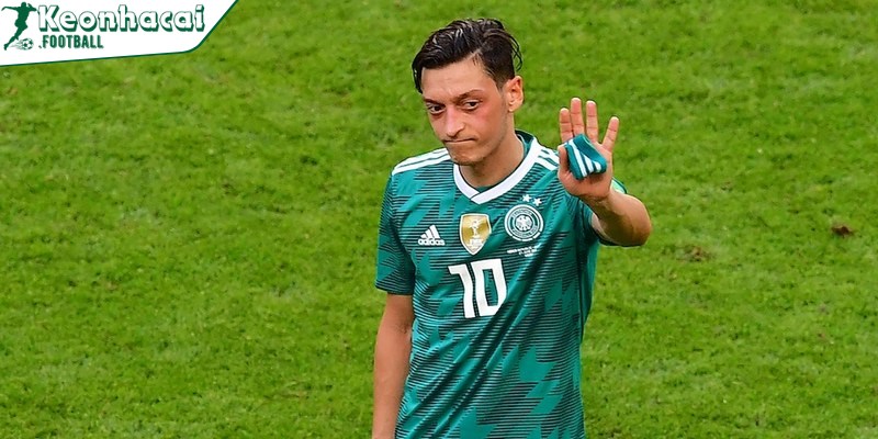 Thành tích cá nhân và tập thể Mesut Özil