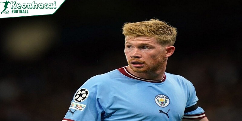 Cầu thủ xuất sắc nhất Ngoại hạng Anh - Biểu tượng làng bóng 3 Kevin De Bruyne đạt thành tích ấn tượng trong màu áo nửa thành Man xanh