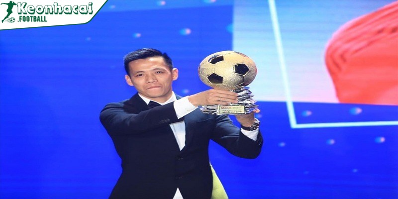 Thông tin cơ bản cầu thủ Nguyễn Văn Quyết