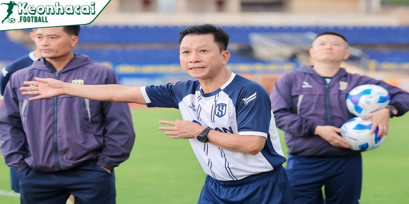 HLV Văn Sỹ Sơn tự hào dù SLNA thua Ninh Bình 0-1 tại V.League 2025 2 SLNA thua sát nút nhưng thể hiện tinh thần đáng khen